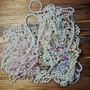 4+Lbs Faux Pearl Necklaces Craft Jewelry Lot Crafter's Upcycle Repurpose Art Lot